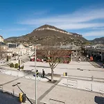 Appartement La Citadine Balcon, Terrasse, Fibre, Centre-ville Millau