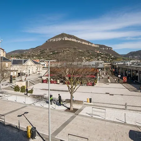 Appartement La Citadine Balcon, Terrasse, Fibre, Centre-ville Millau